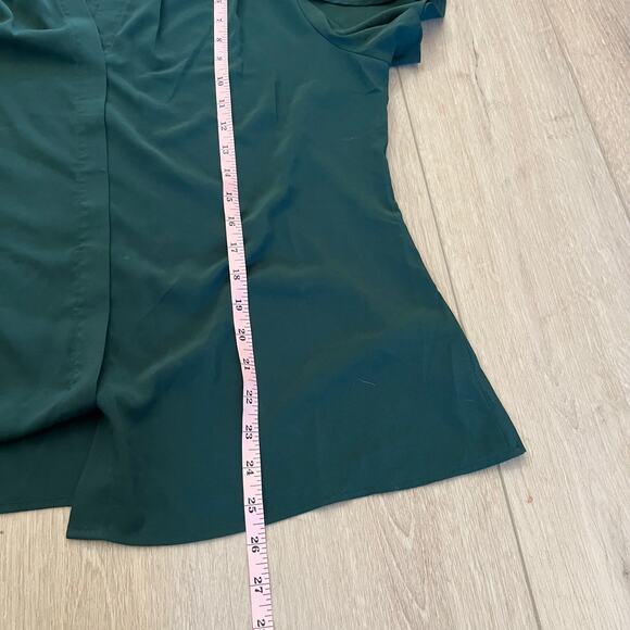 Calvin Klein Women’s Hunter Green Tulip Sleeve Blouse Sz XL - Picture 7 of 7